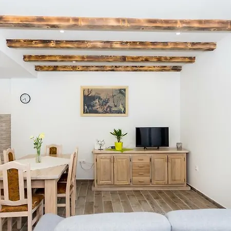 Rebac Dom wakacyjny *